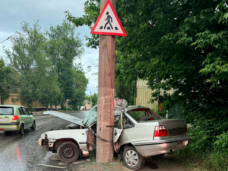 За сутки сотрудники полиции зафиксировали 11 ДТП с пострадавшими.