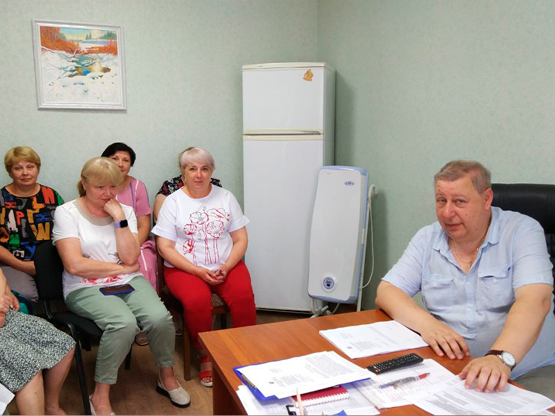 Дмитрий Каральник провел встречу с трудовым коллективом.