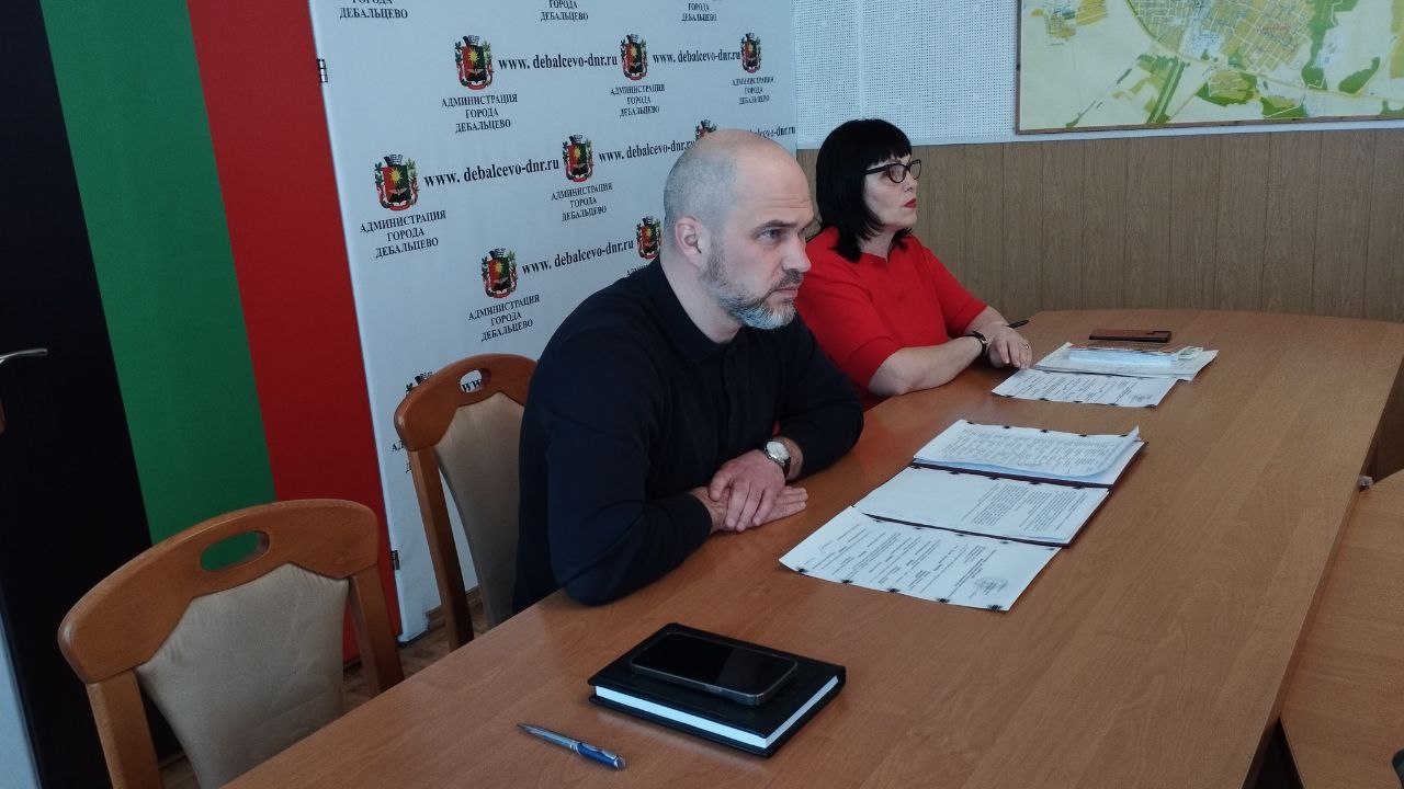 Сергей Желновач провел расширенное аппаратное совещание.