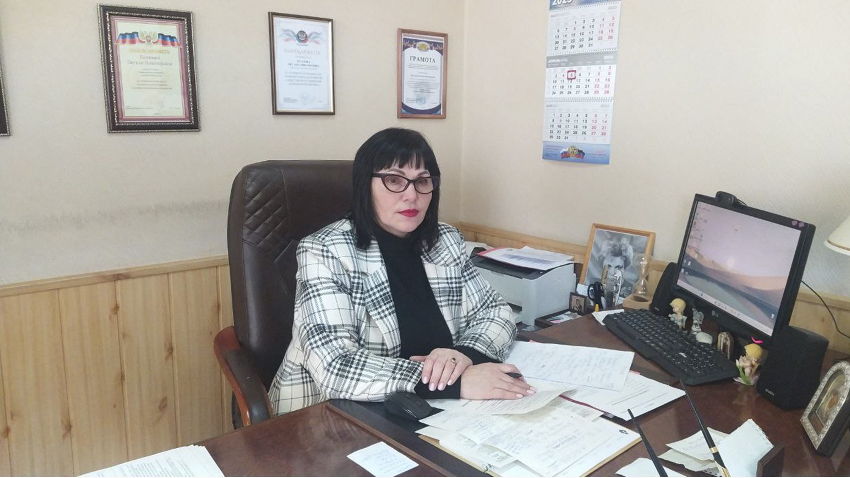 Заместитель главы администрации города Дебальцево Оксана Козлова провела прием граждан.