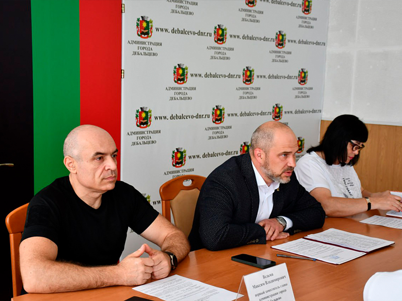Сергей Желновач провел расширенное аппаратное совещание.