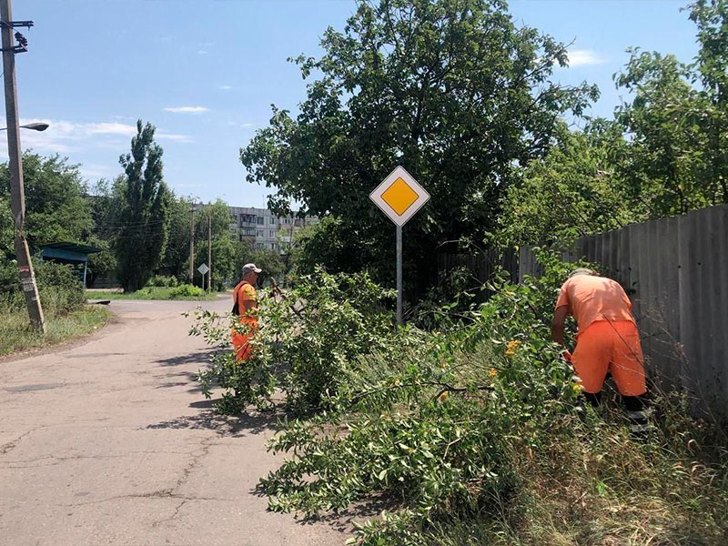 Хабаровский край завершает ремонт пяти дорог в Дебальцево .