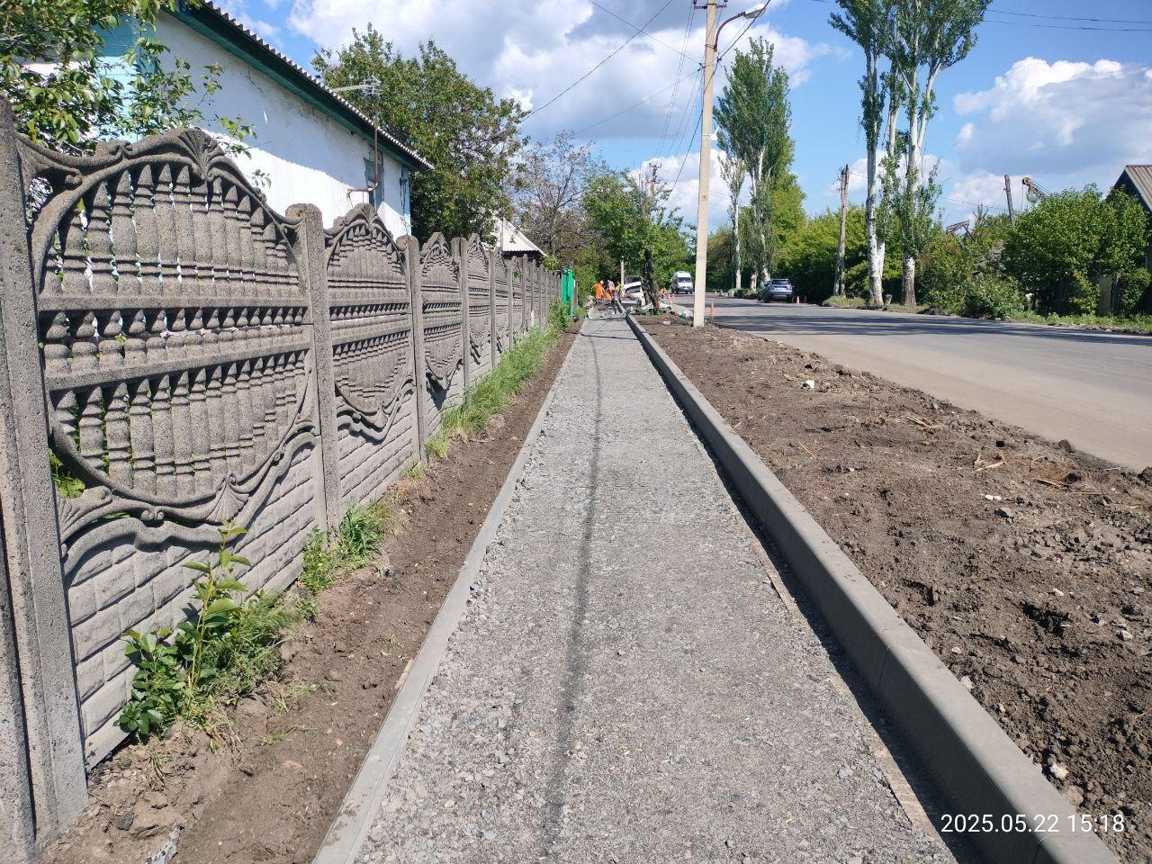 Хабаровский край ремонтирует дорогу  в Дебальцево..