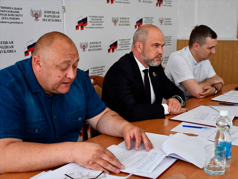 В Дебальцево состоялось первое заседание Общественного совета.
