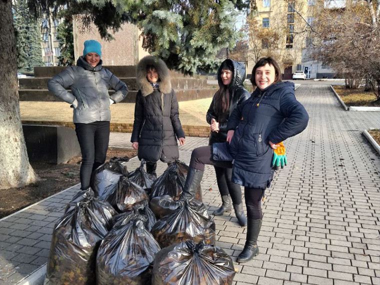 22 ноября состоялся СУББОТНИК!. 22 ноября состоялся СУББОТНИК!.