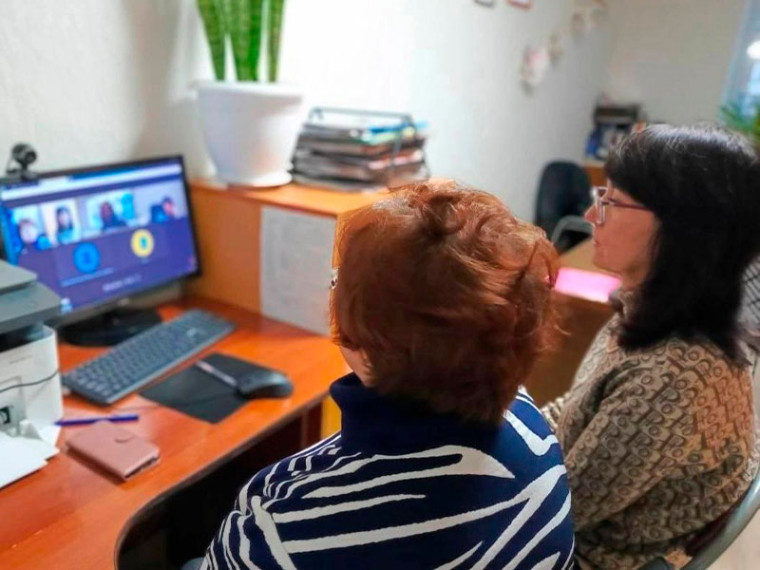 Камчатский край продолжает профессиональную переподготовку, обучение и консультирование специалистов из ДНР . Камчатский край продолжает профессиональную переподготовку, обучение и консультирование специалистов из ДНР .
