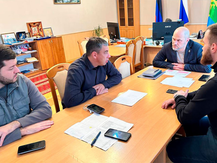 Все вместе мы делаем большое и нужное дело - восстанавливаем Донбасс. Все вместе мы делаем большое и нужное дело - восстанавливаем Донбасс.