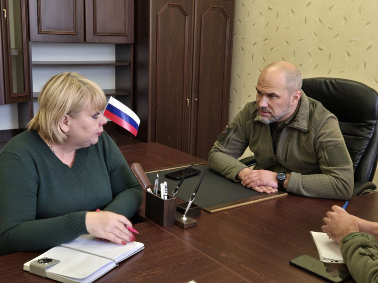 Сергей Желновач провел рабочее совещание в г.Светлодарск. Сергей Желновач провел рабочее совещание в г.Светлодарск.