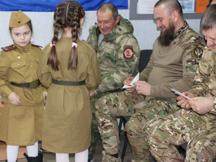 Слава нашим защитникам. Слава нашим защитникам.
